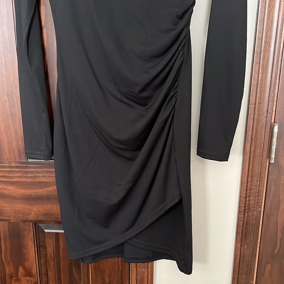 Leith Bodycon Dress - Picture 2 of 3